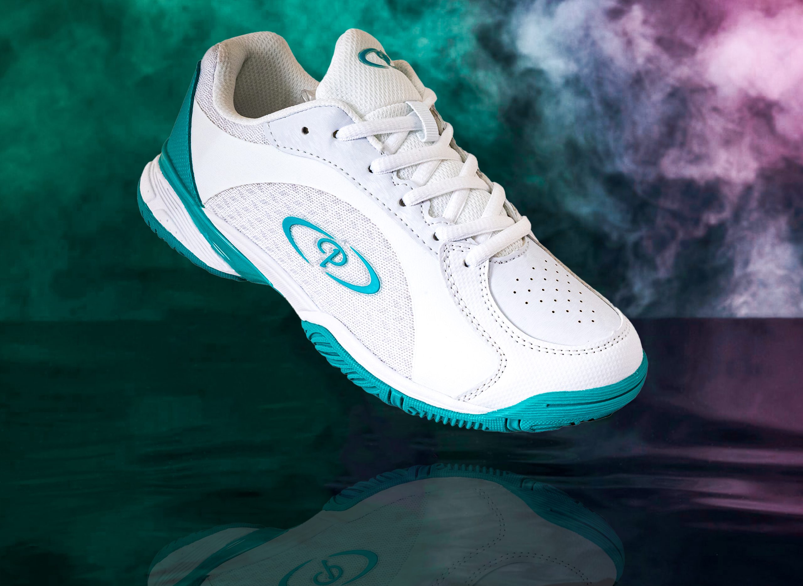 Read more about the article Premier Ladies Synergy Netball Shoes WHITE/GREEN